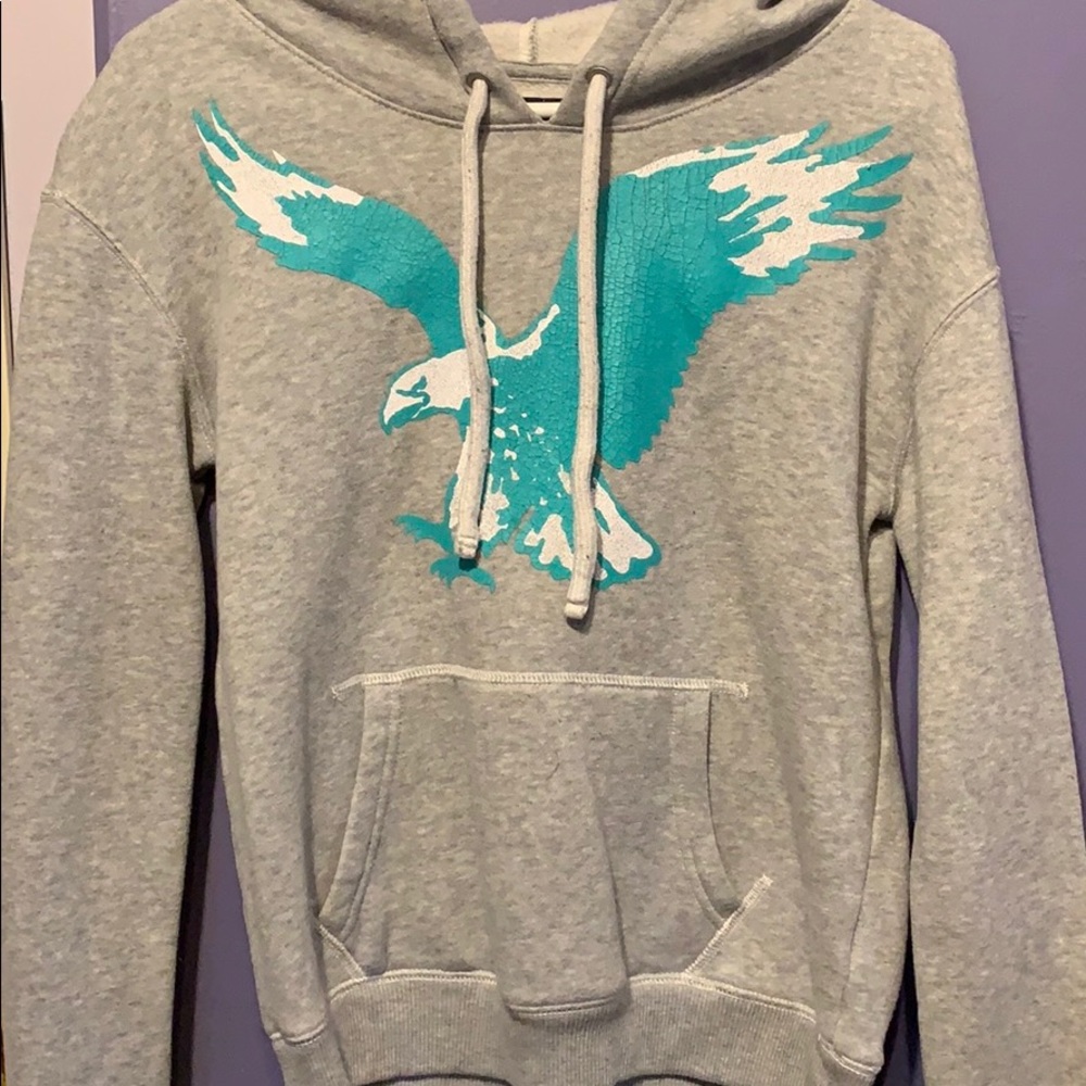 A grey american eagle sweatshirt